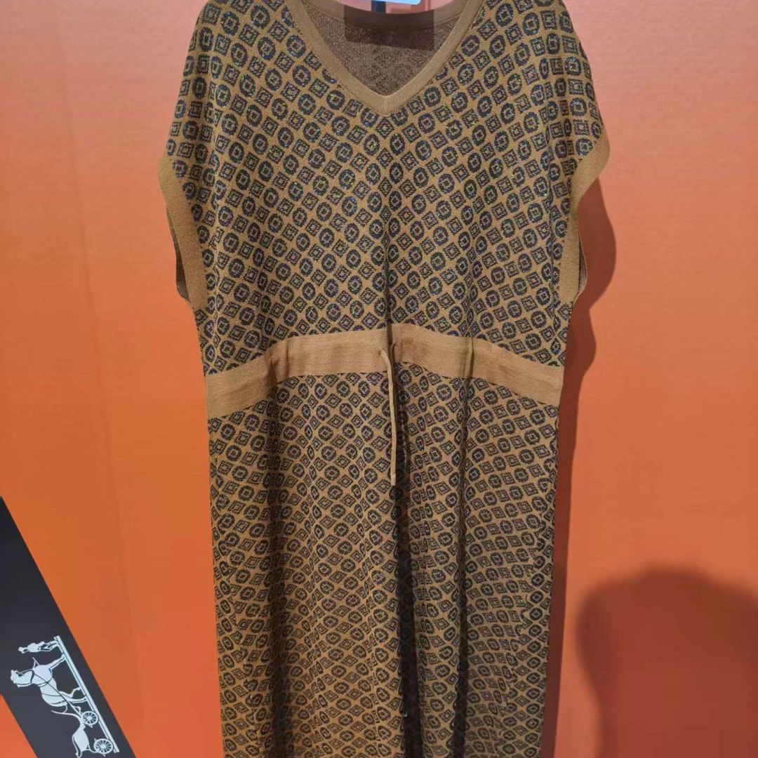 （180.）湾湾奢品贵妇既视感显瘦透气时尚百搭连衣裙.