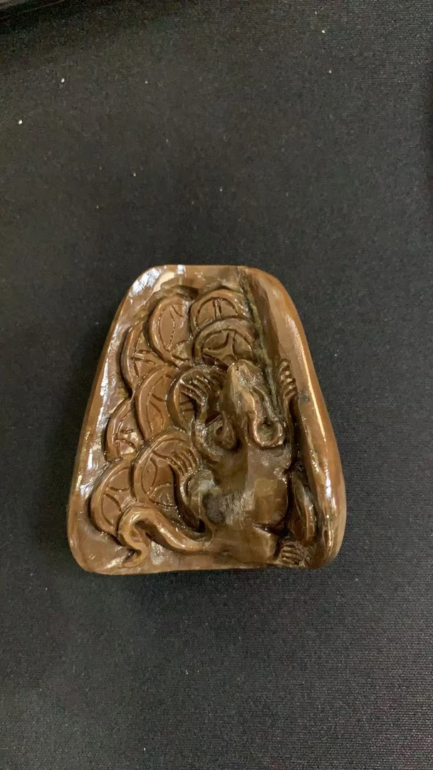 猛犸约35.5克雕刻件XY1190