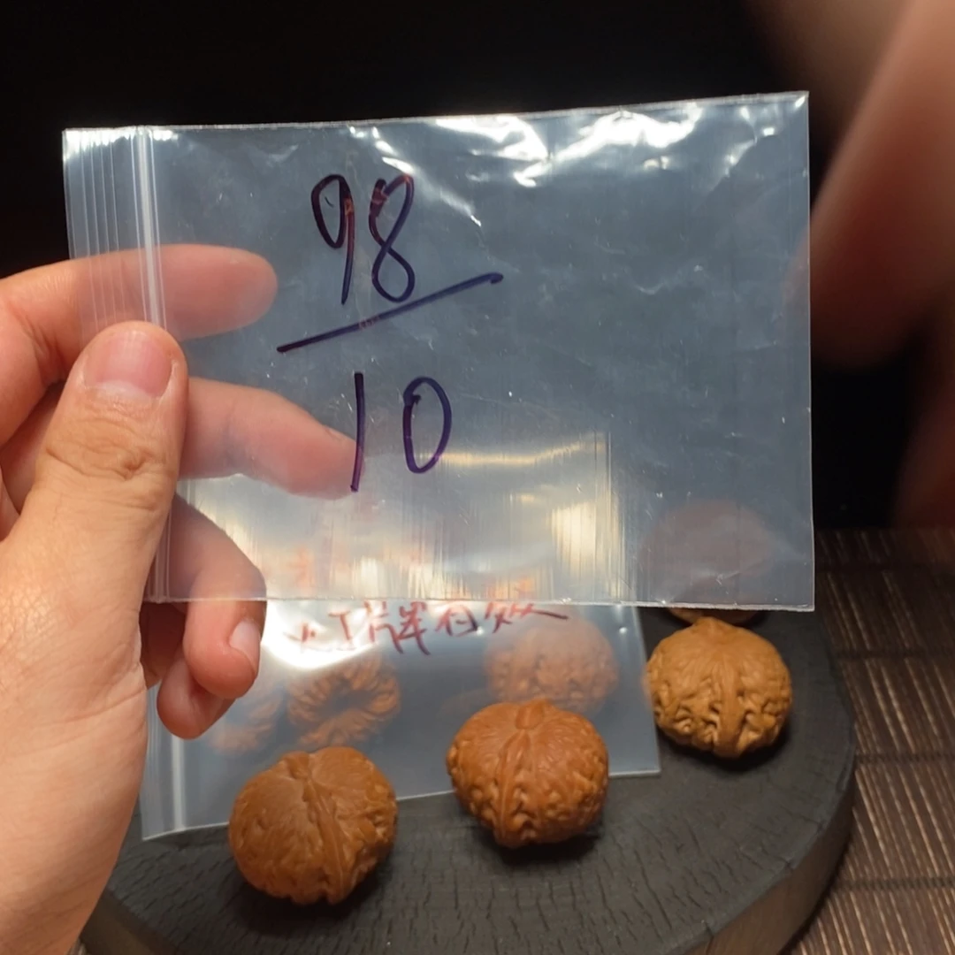 核桃和松仁玉米的区别在于你