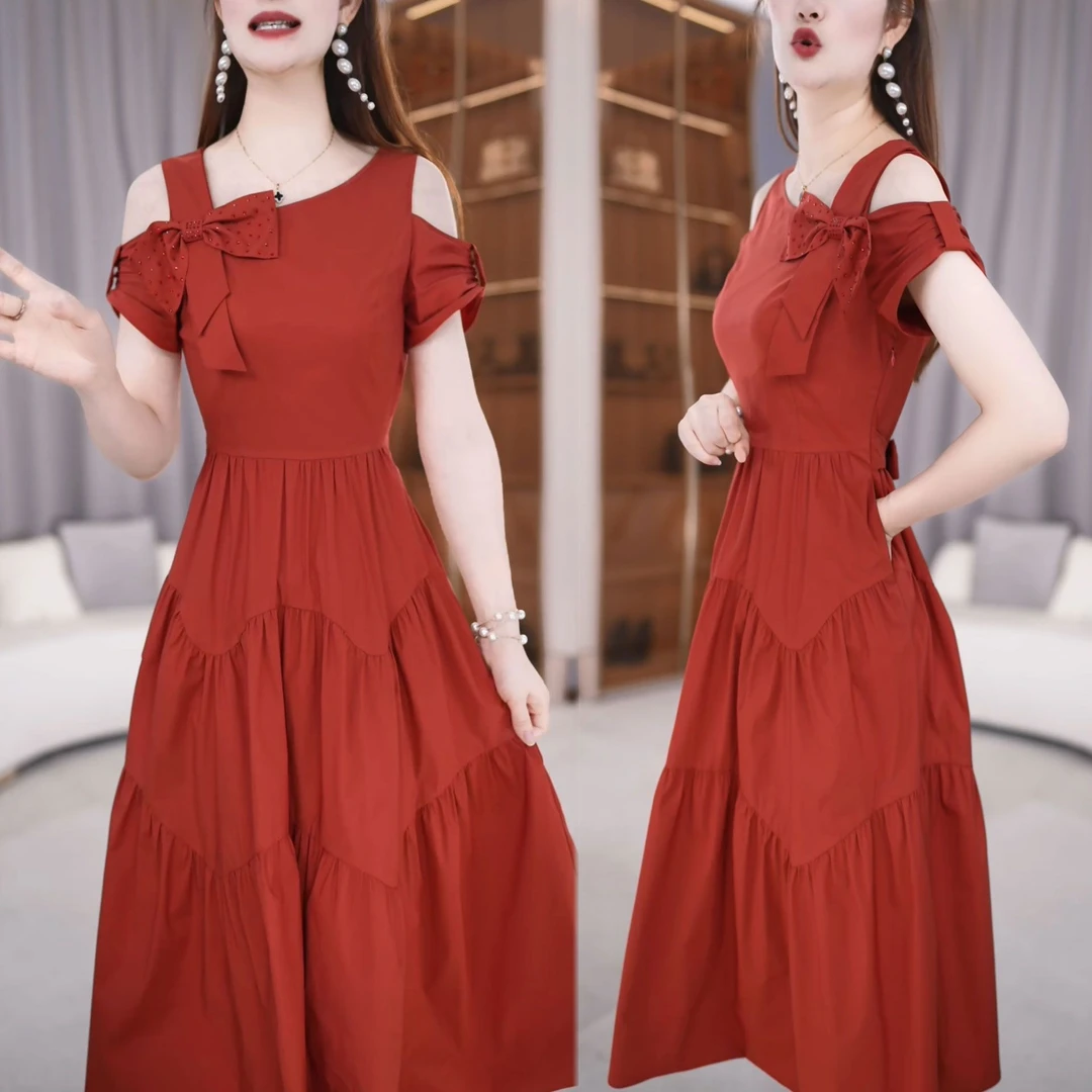 时尚拼接露肩短袖连衣裙女2025夏季新款洋气显瘦设计感系带休闲裙