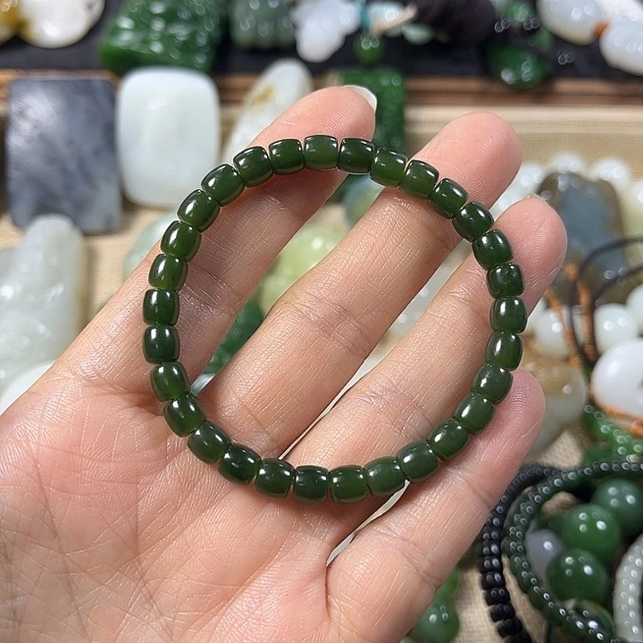 和田玉（碧玉）未镶嵌手链