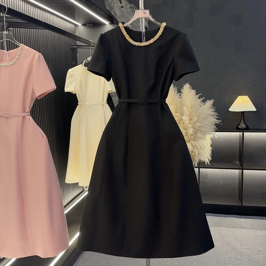 YOUNA2025短袖爆款修身显瘦轻奢高端连衣裙