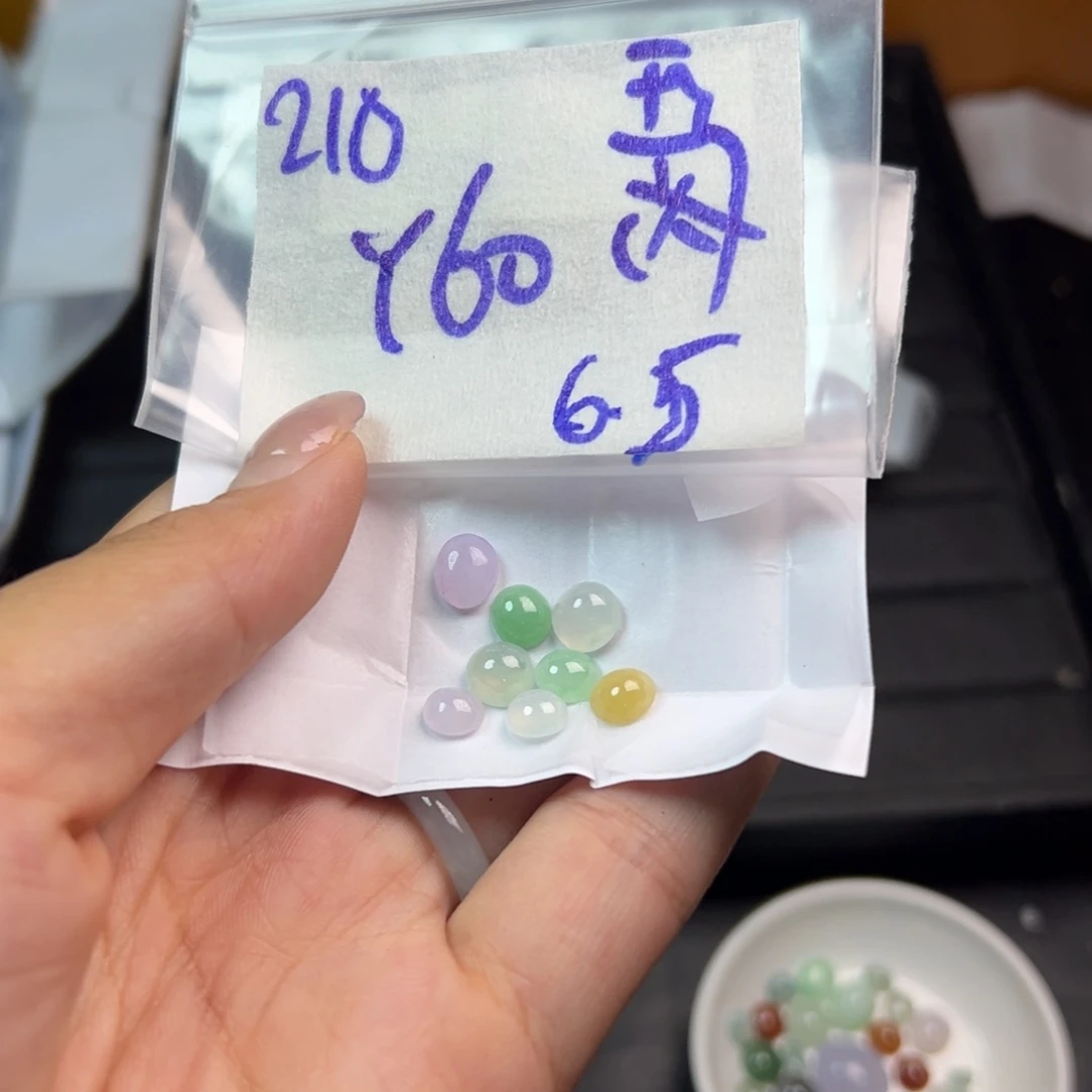 【闪购商品】定制翡翠未镶嵌玉**知翡翠