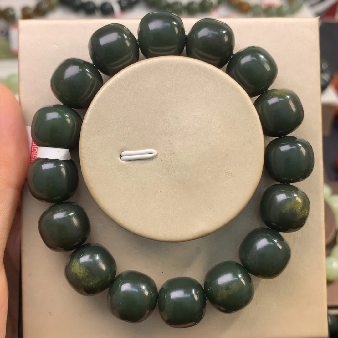 和田玉未镶嵌手串