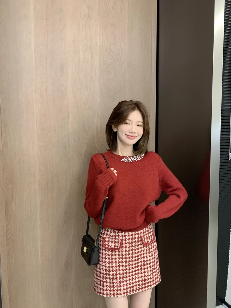 【芝士Cheese】过年季 红色过年珍珠毛衣小香风显瘦气质网红针织