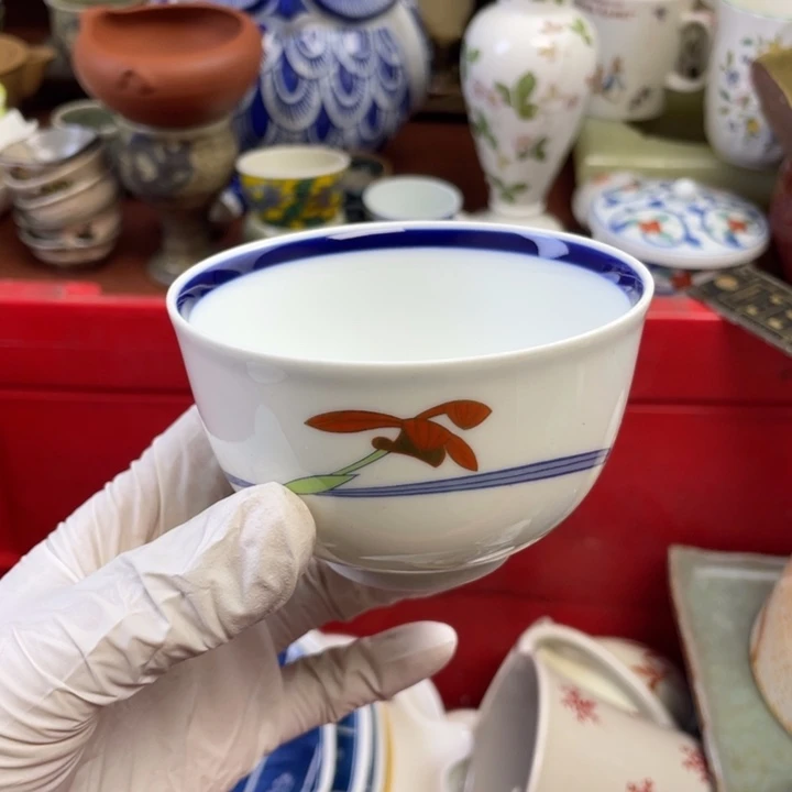 他家瓷器真美…开播了