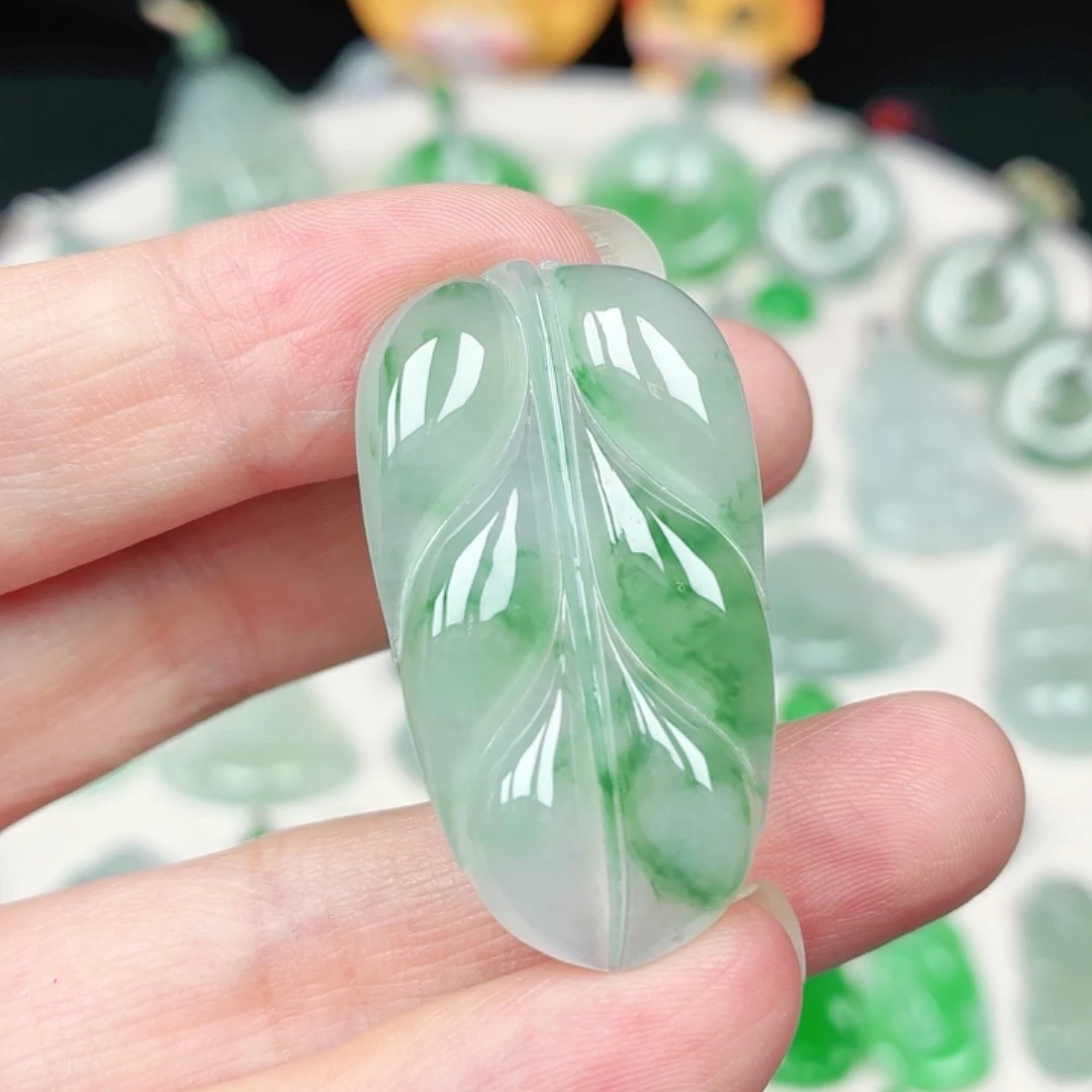 翡翠未镶嵌颈饰缅甸天然A货翡翠