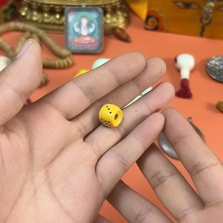 夜***下玛吉阿米藏式臻品直播间