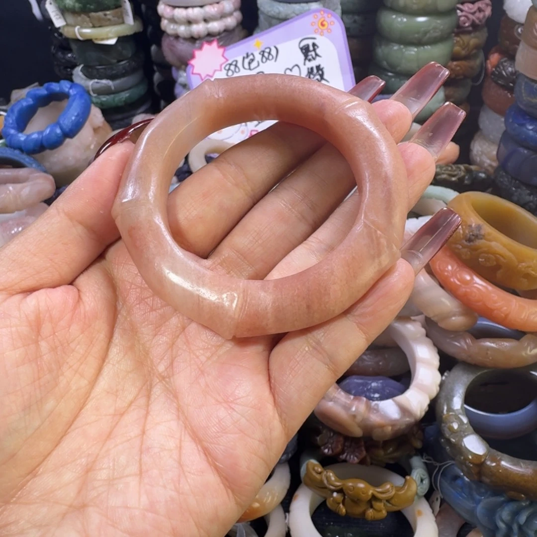 石英质玉（佘太翠）未镶嵌手镯1。53。不退换