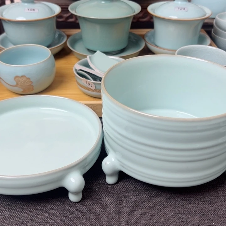 杯A****理天青色三足洗➕三足尊微瑕