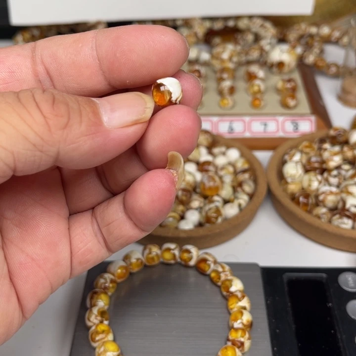 请***惜未镶嵌琥珀裸石86号