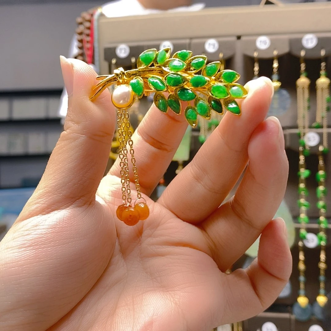 未镶嵌翡翠耳饰翡翠