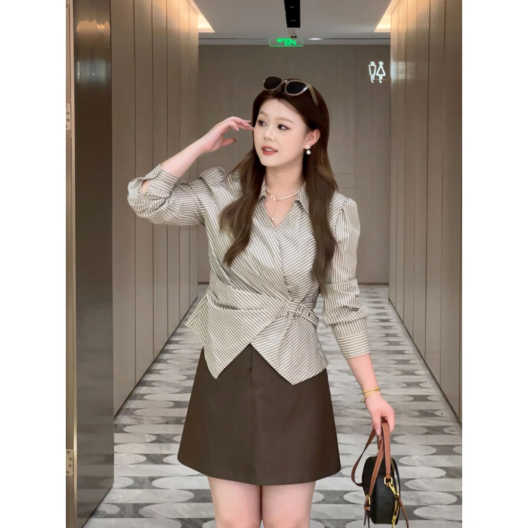 楠序关关微胖女装2025秋季时尚减龄设计感显瘦衬衫上衣女DD10823