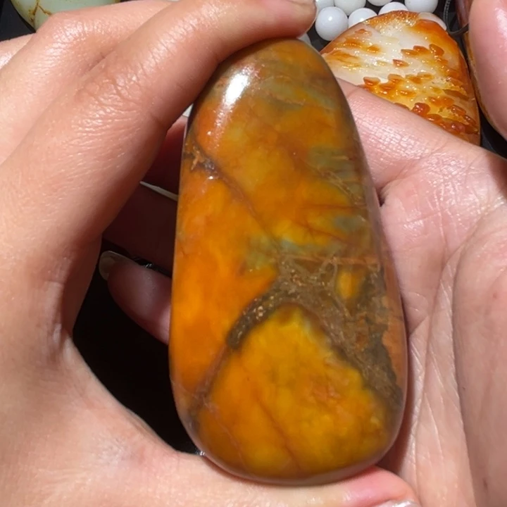 和田玉未镶嵌珠宝奇石