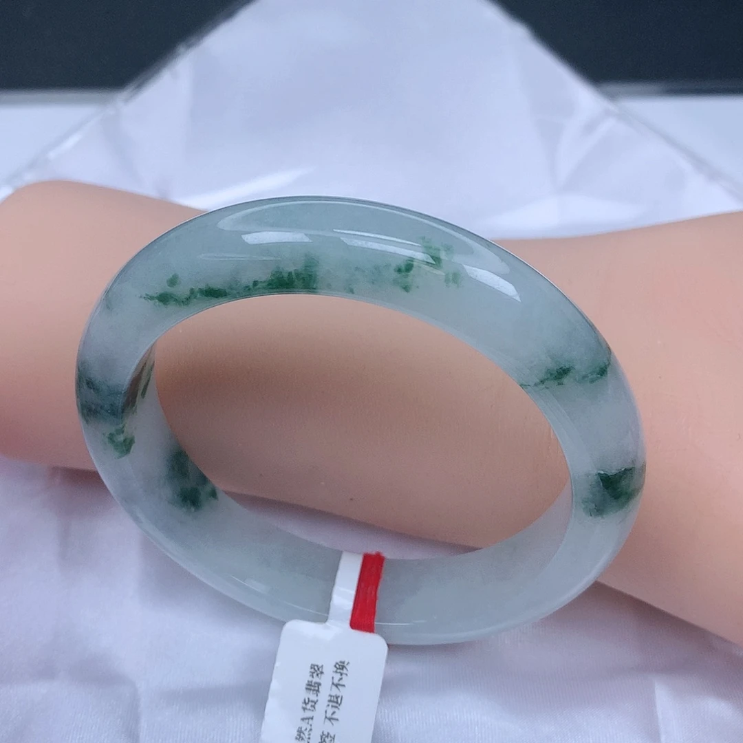 【闪购商品】未镶嵌手镯翡翠，57