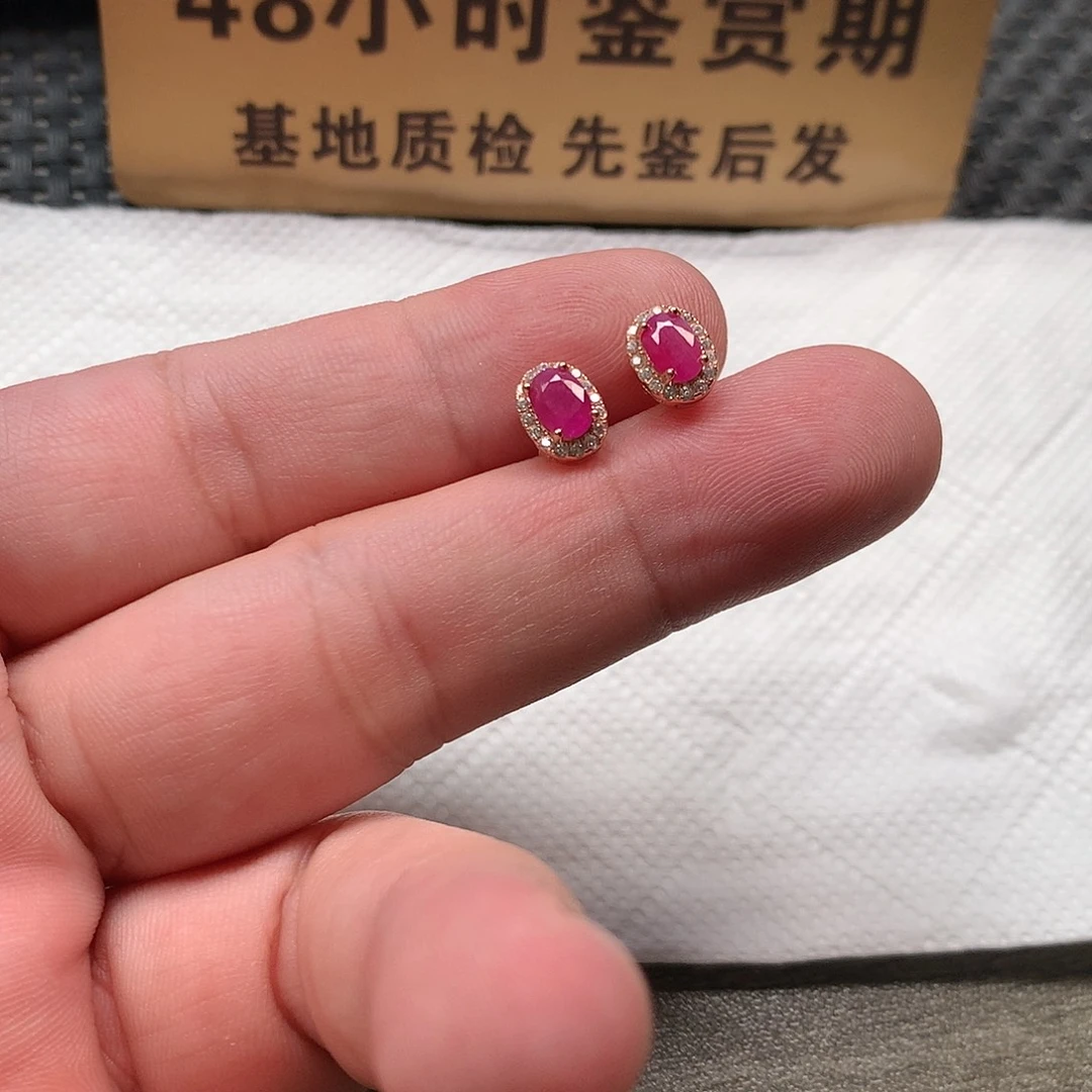 银S925镶嵌耳饰红宝石耳钉