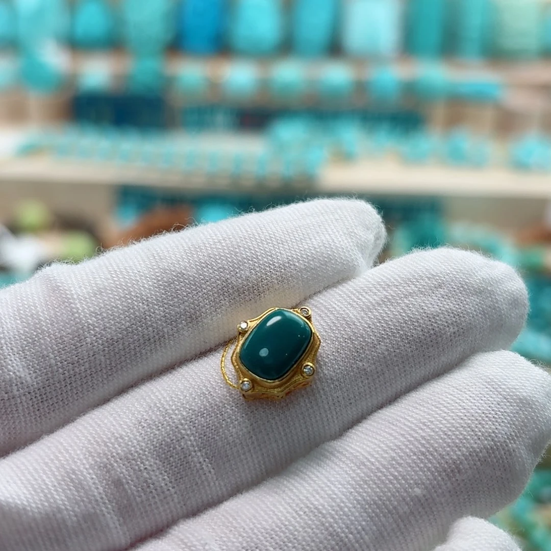 绿松石18K金镶嵌珠宝奇石