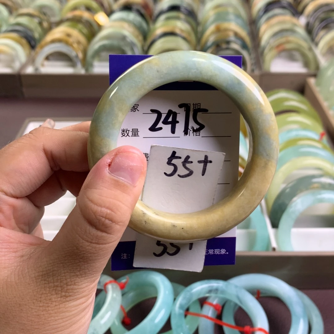 蛇纹石玉未镶嵌手镯2475