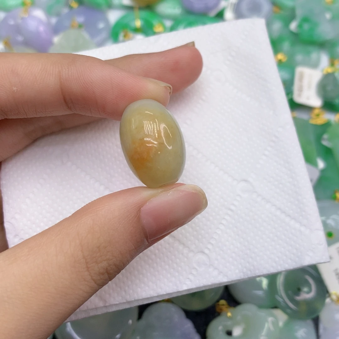 颈饰18K金镶嵌翡翠1111111111