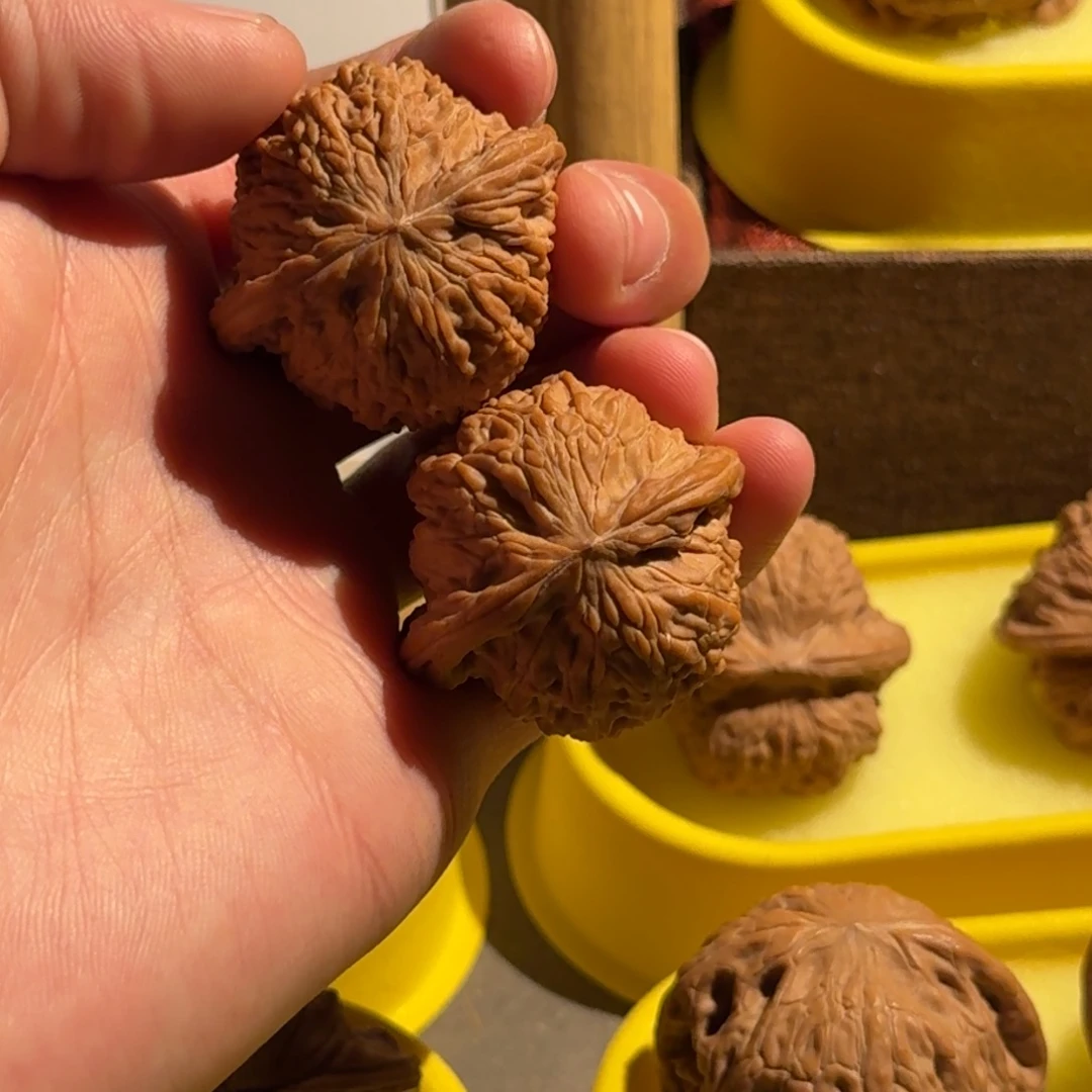 氧***员核桃红皮磨盘，福利不退换