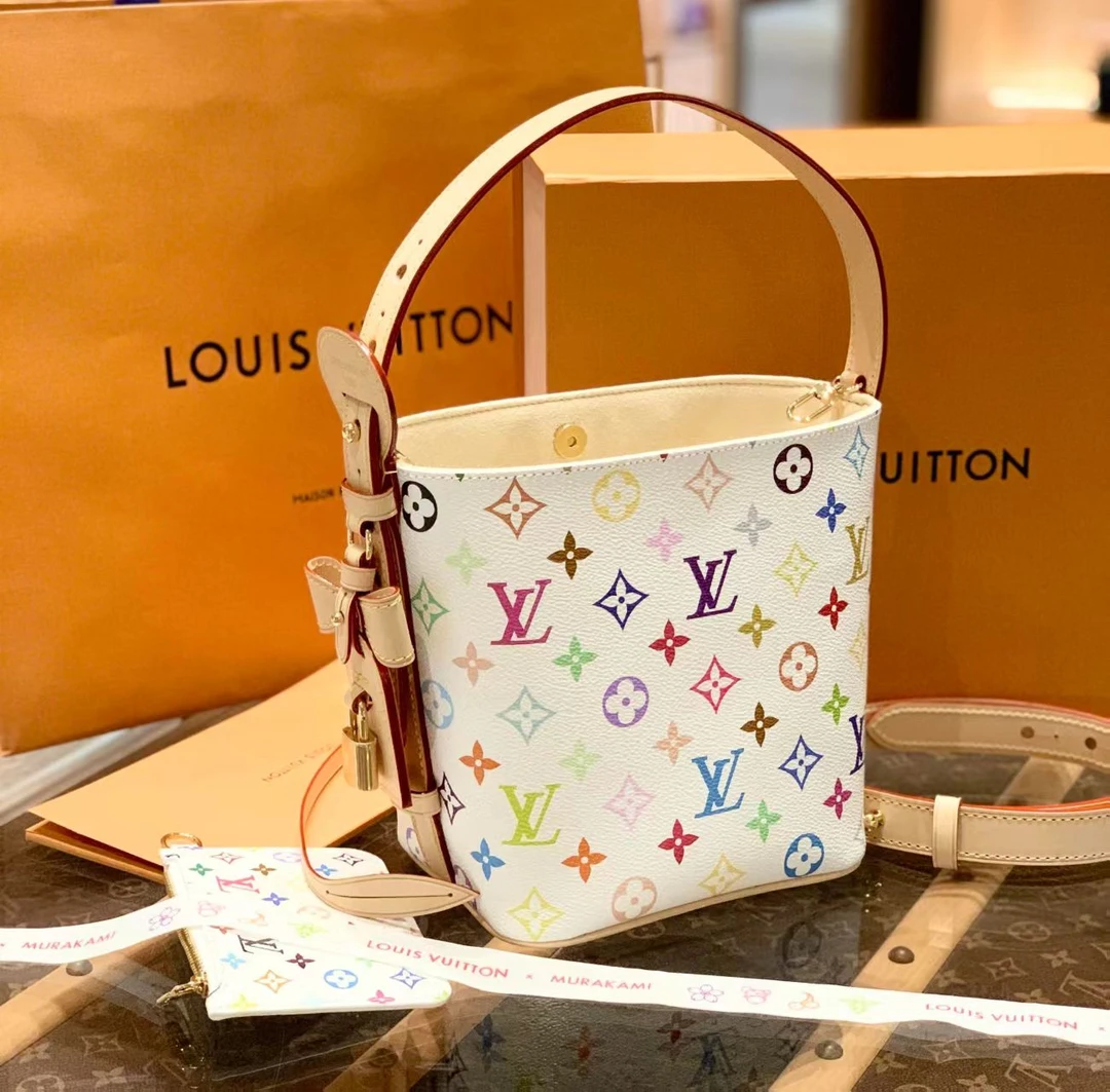 未使用 LouisVuitton/路易威登 壹臻/白三彩all in bb   24716048