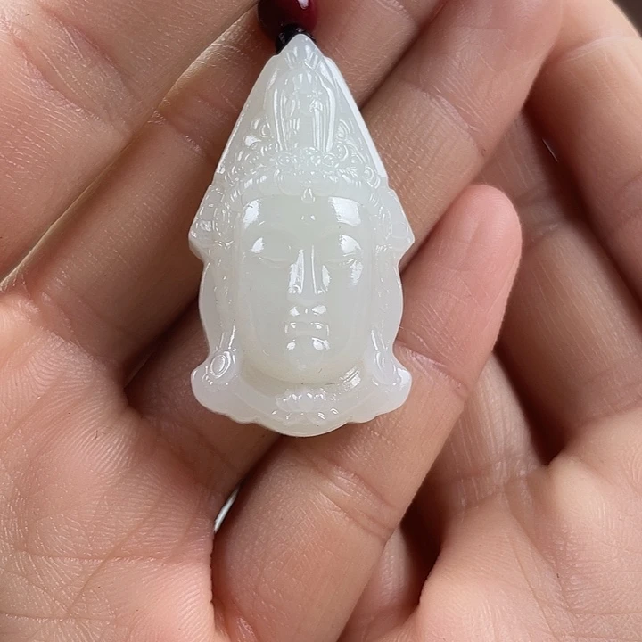 颈饰未镶嵌和田玉（糖玉）
