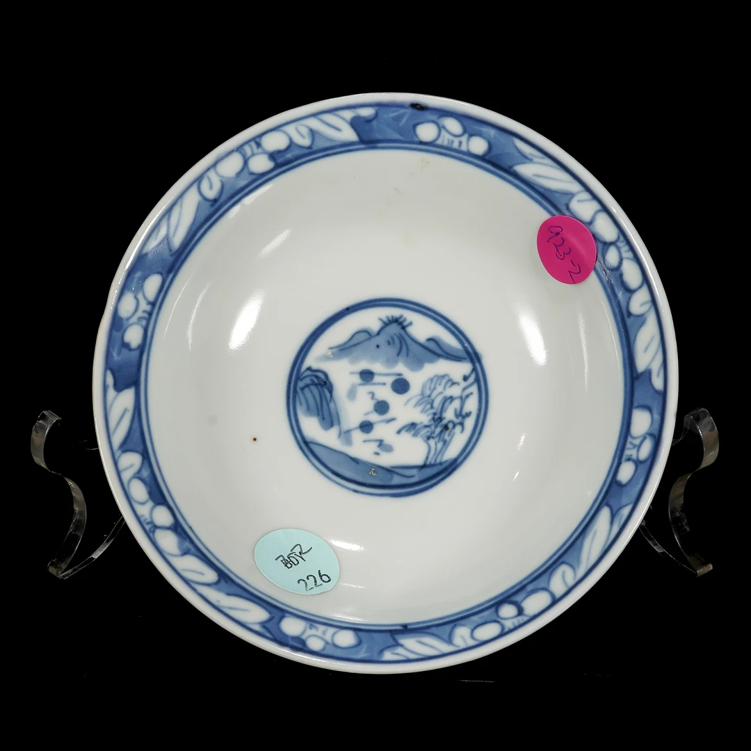 清 青花人物浅碗一对/c923