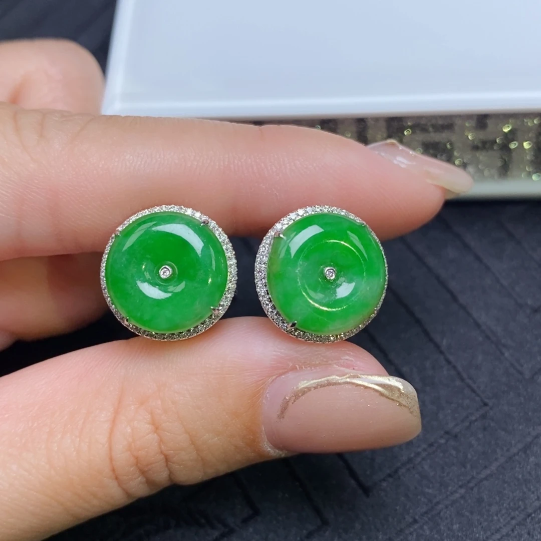 翡翠18K金镶嵌耳饰小扣子耳包