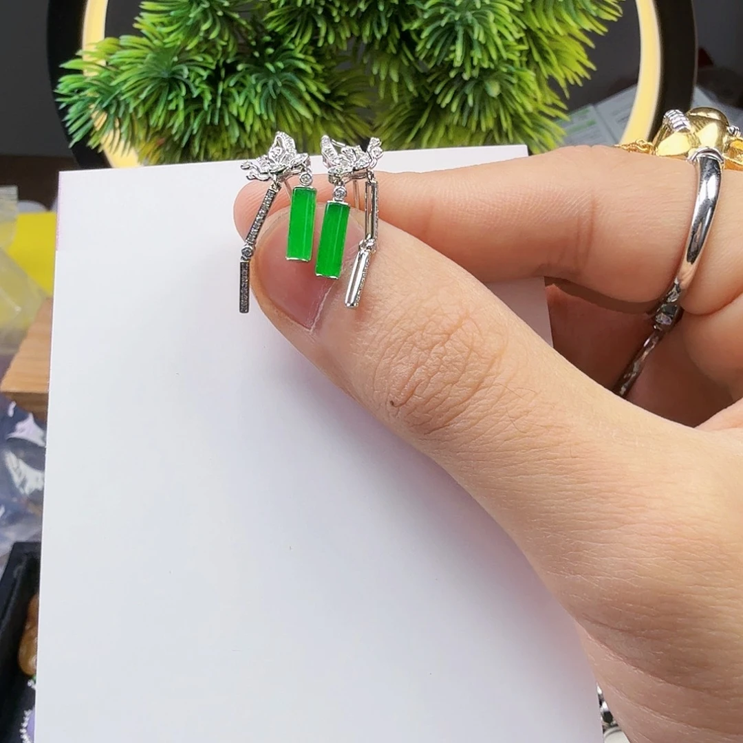 翡翠颈饰18K金镶嵌一对