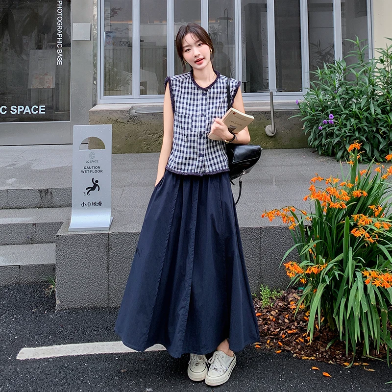 藏青色格纹时尚套装裙女夏季高级感减龄无袖马甲高腰半身裙两件套