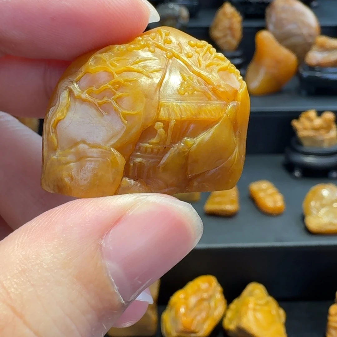 庄***生寿山石印石田黄印章一枚