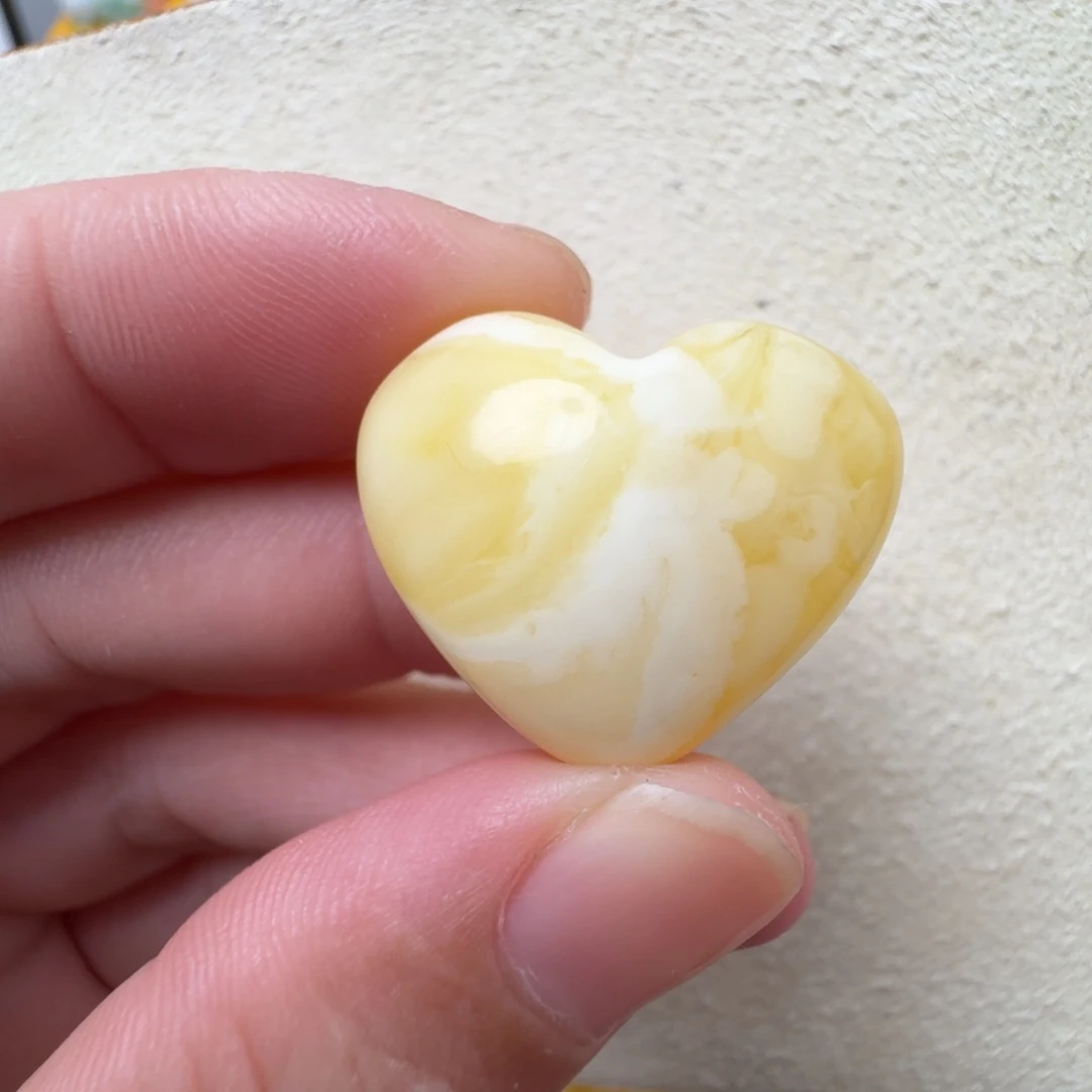 蜜蜡未镶嵌珠宝奇石超过七天不退不换