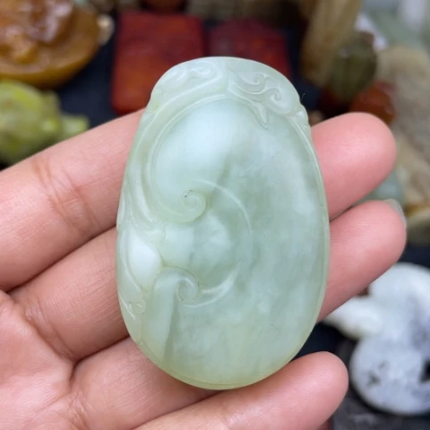 蛇纹石玉未镶嵌颈饰29
