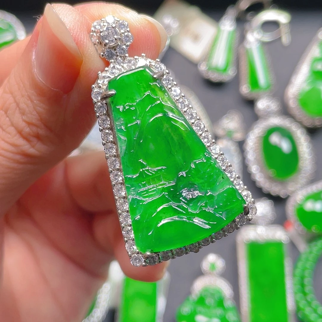 吊坠(不含链)未镶嵌翡翠