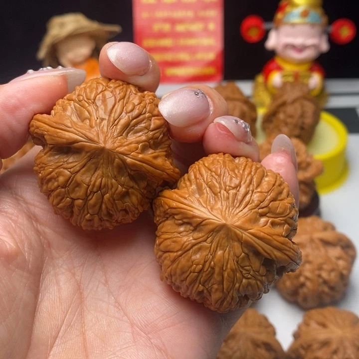 核桃加***带文玩核桃泥鳅