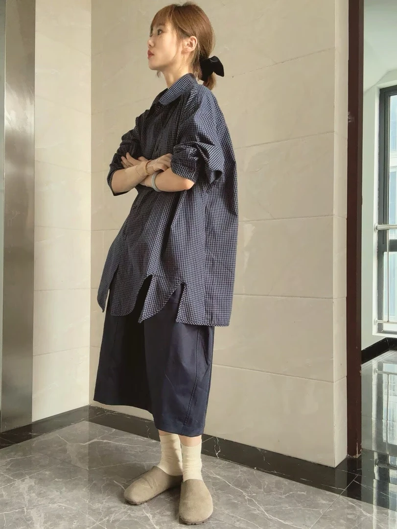 2025新款韩版休闲宽松大版韩系翻领格纹中长款衬衣女