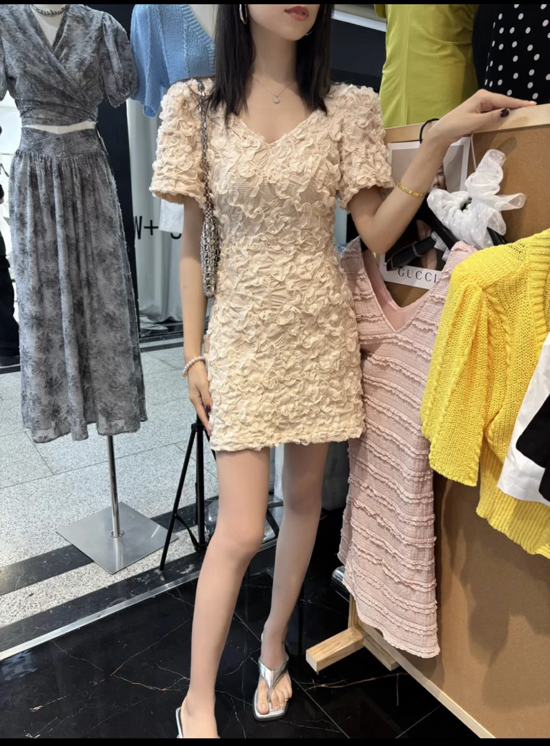 法式高级感立体花朵收腰显瘦夏季连衣裙618