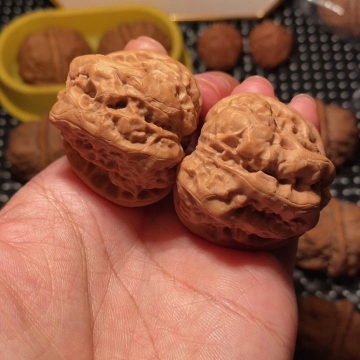 把件文玩核桃八腿肌肉蛙