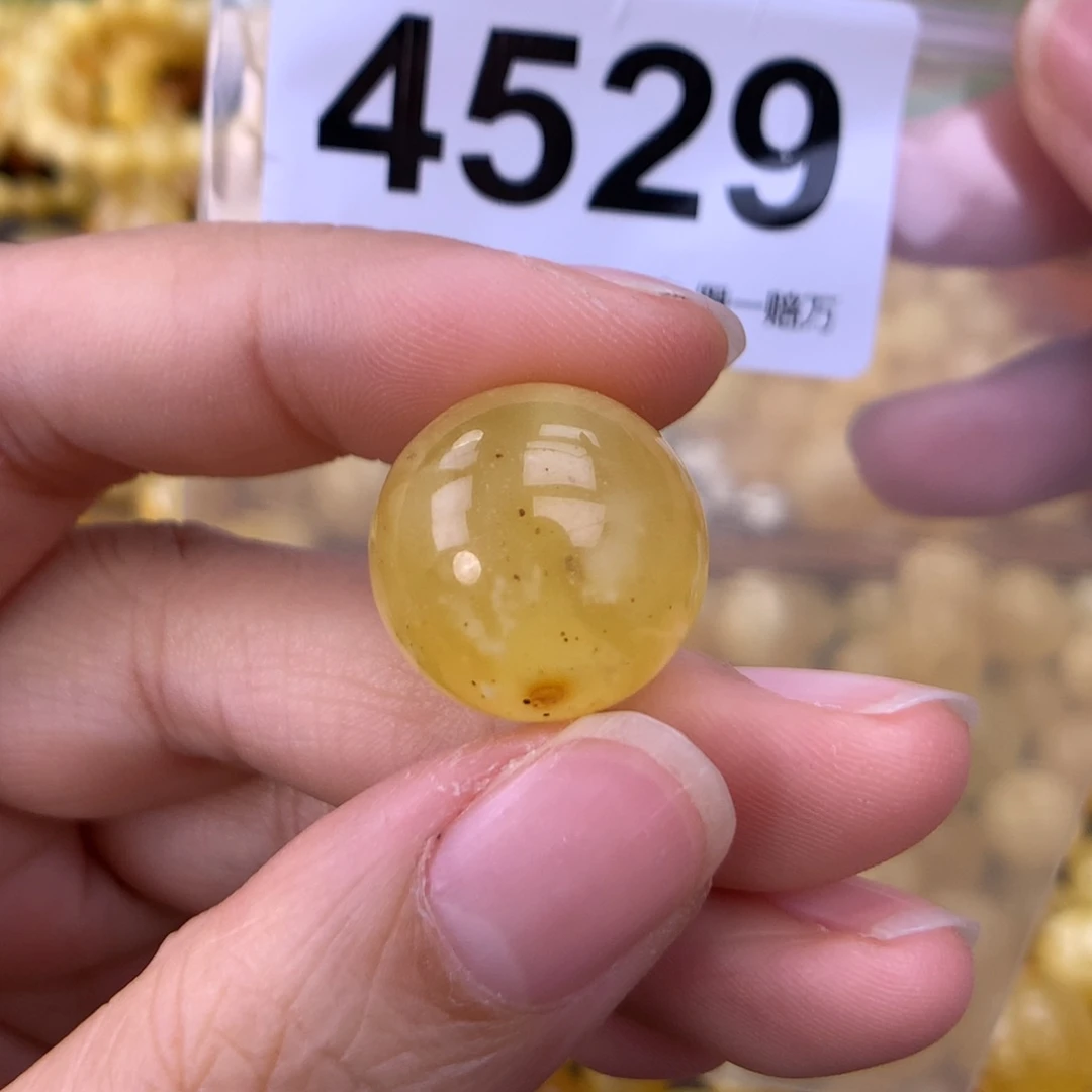 未镶嵌蜜蜡珠宝奇石