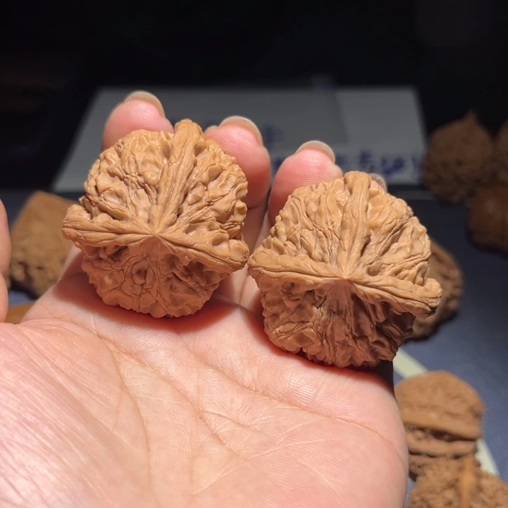 吊坠文玩核桃三棱