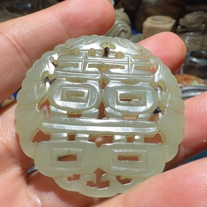 大***店和田玉（糖玉）未镶嵌颈饰