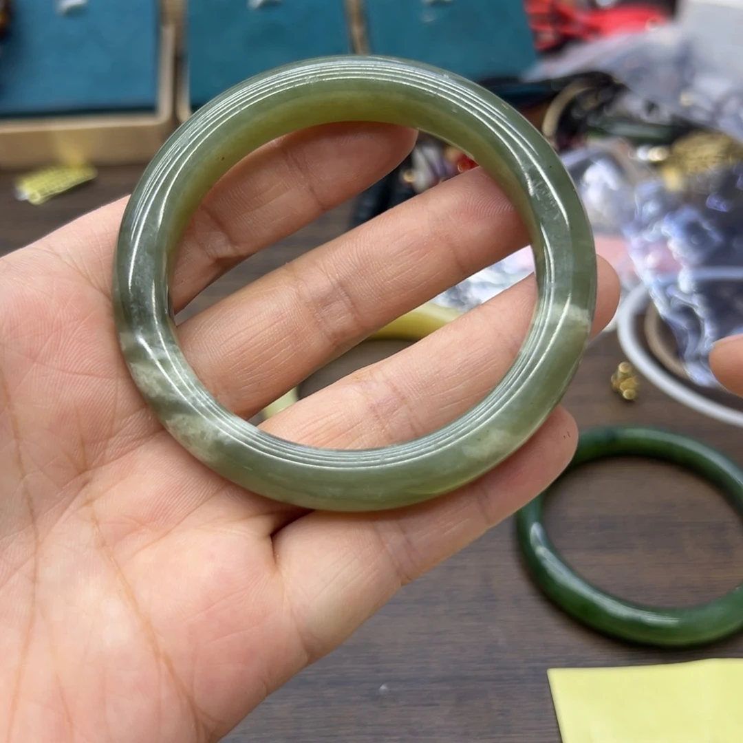 和田玉未镶嵌手镯57.3圈围246