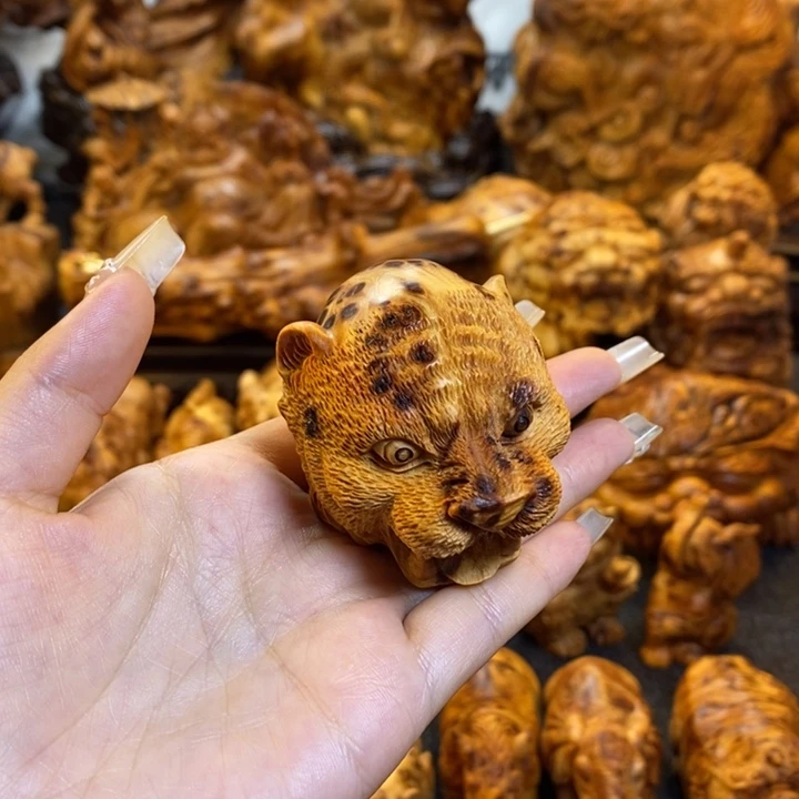 柏木老虎手把件手把件手把件