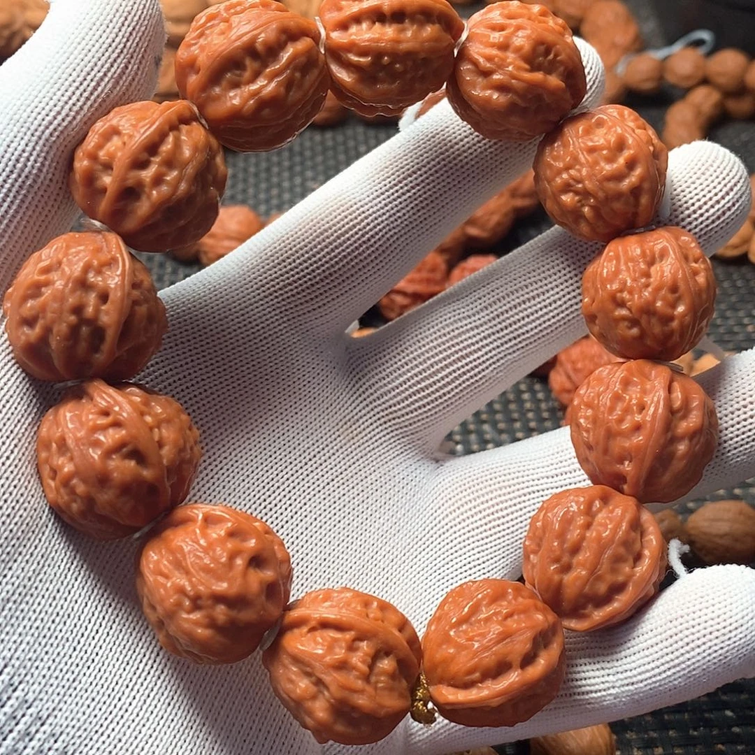 刘***刘文玩核桃手串荔枝纹粗筋