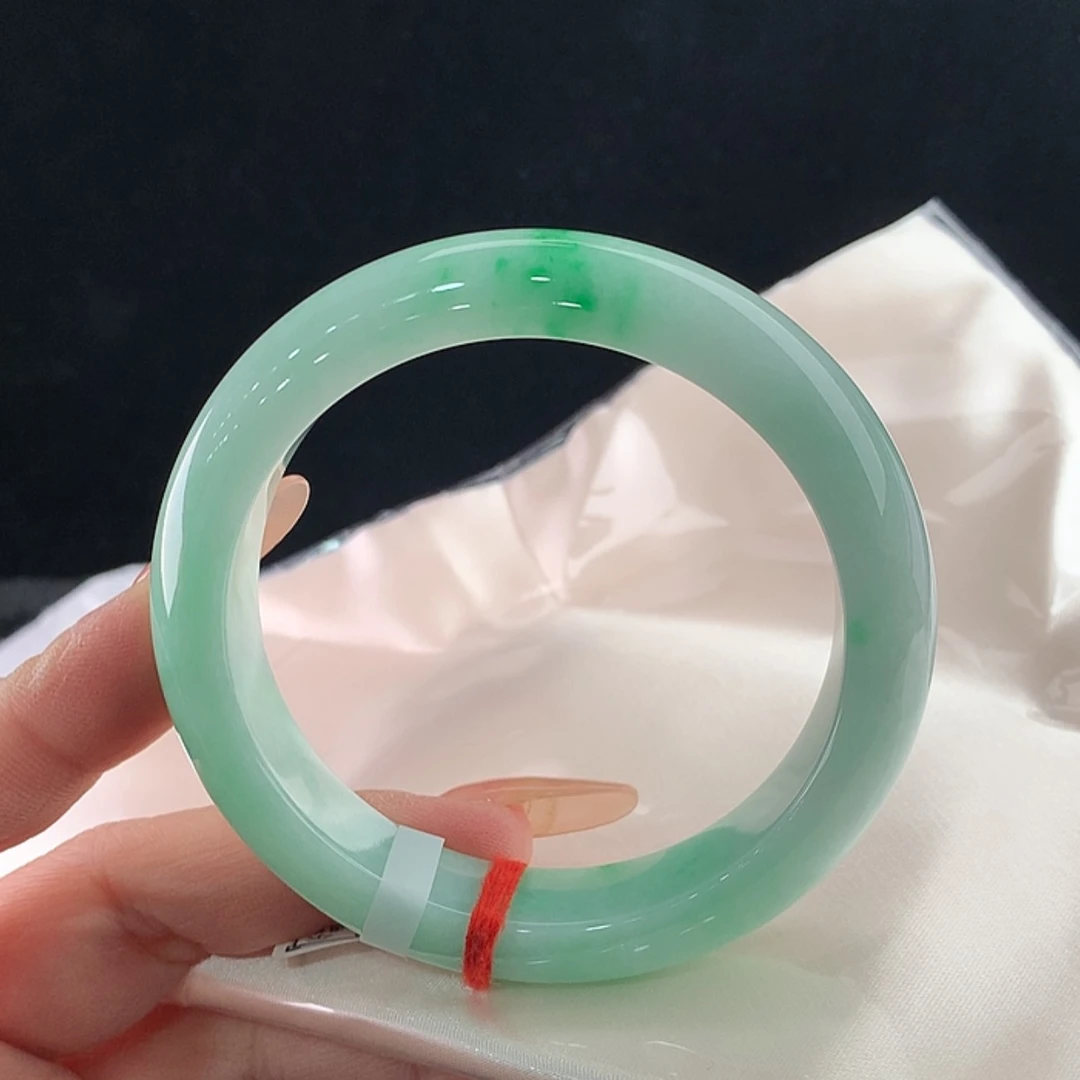 【闪购商品】未镶嵌手镯翡翠58.8，58/59