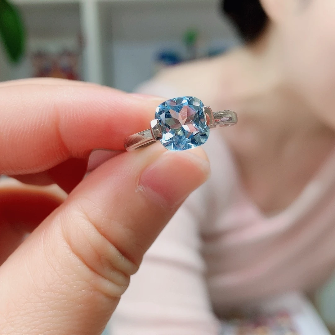 银S925镶嵌戒指托帕石