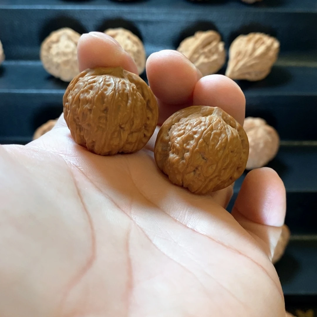 桃核把件乾隆磨31全品