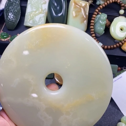 未镶嵌蛇纹石玉手链同**风