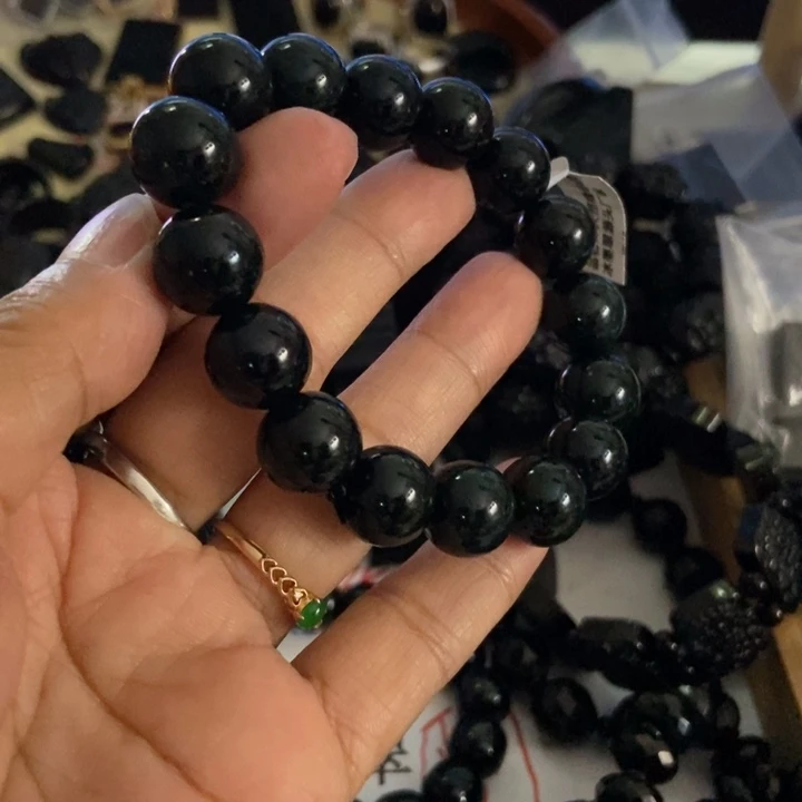 汕***行翡翠未镶嵌手链墨翠13