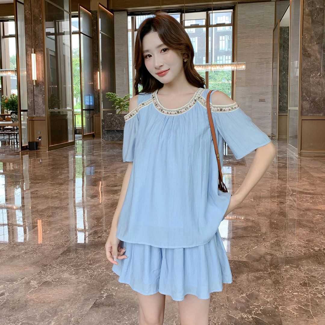奢姿【蓝裙拂月】大码女装新款显瘦时尚法式减龄露肩上衣短裤两件套